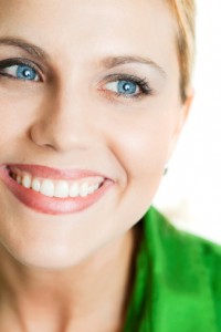 Your cosmetic dentist in Los Angeles offers worthwhile smile investments. 